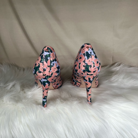 BCBG Pink Floral Heels - Picture 3 of 6